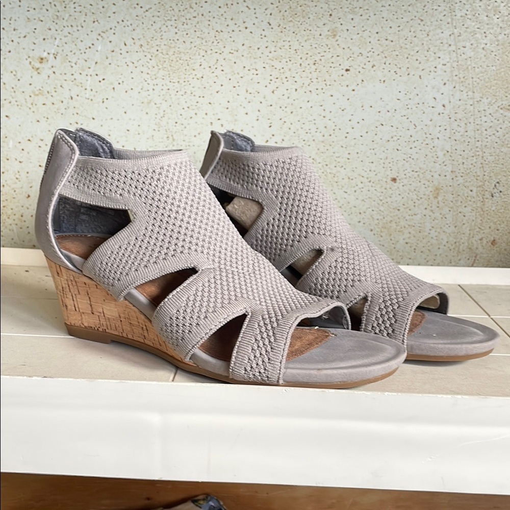 Sofft Gray Wedge Shoes with Perforated Design
